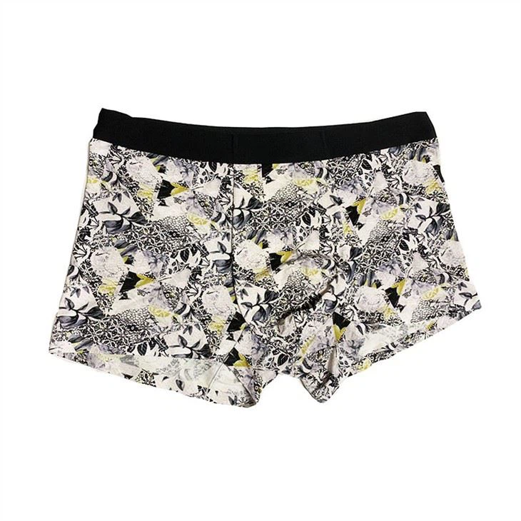 flat underwear of seamless boxer